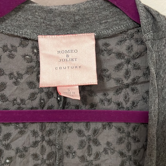 Romeo & Juliet Couture open front vest - Picture 2 of 3